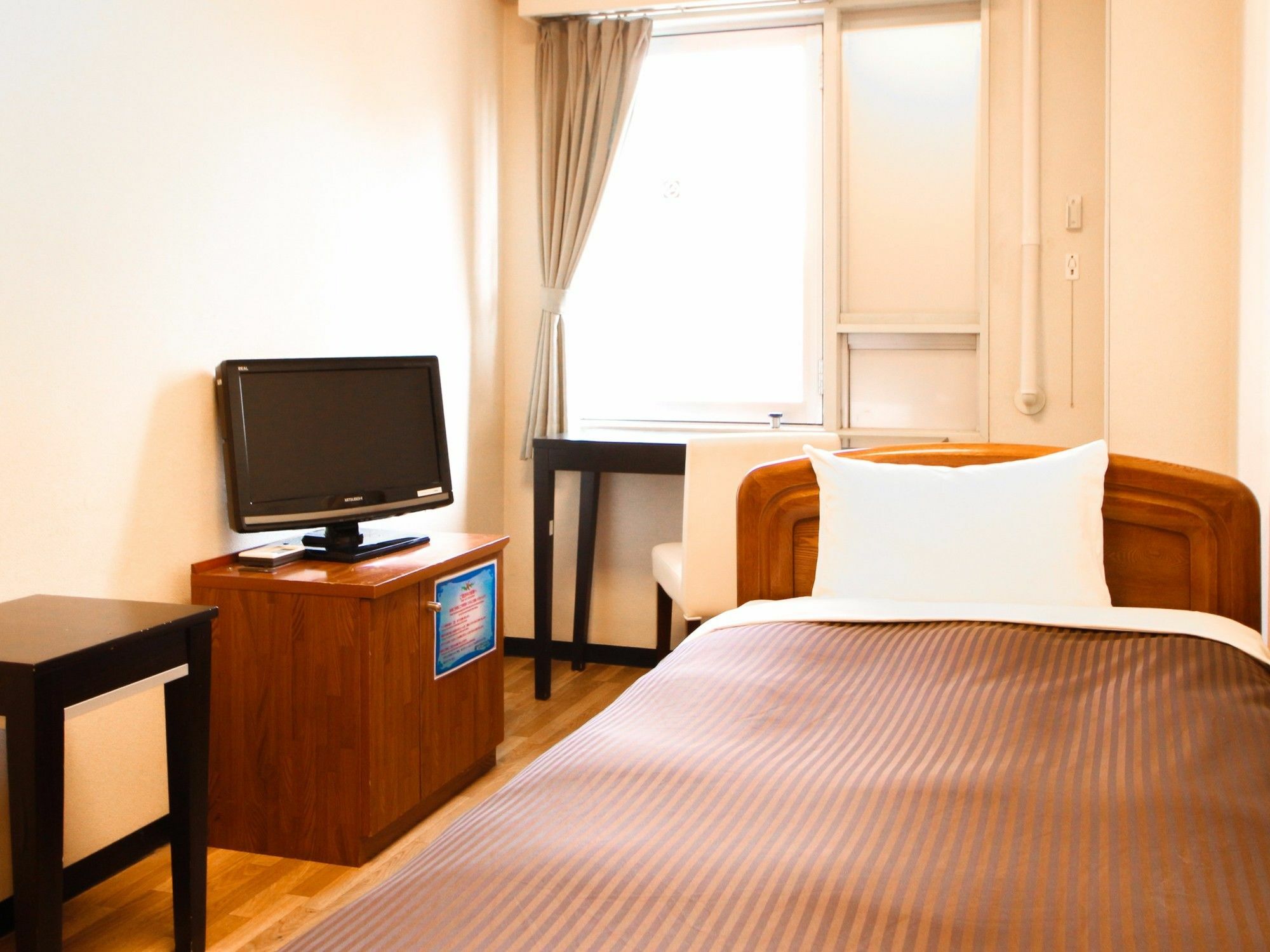 Hotel Livemax Budget Kawasaki Ekimae Ngoại thất bức ảnh