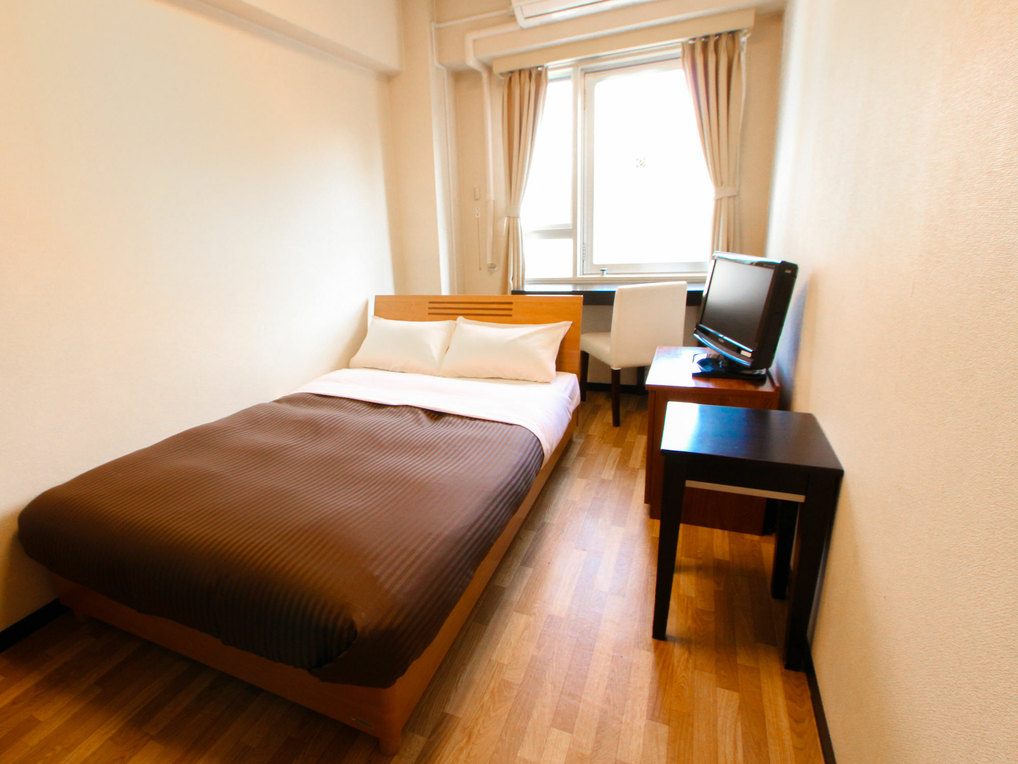 Hotel Livemax Budget Kawasaki Ekimae Ngoại thất bức ảnh